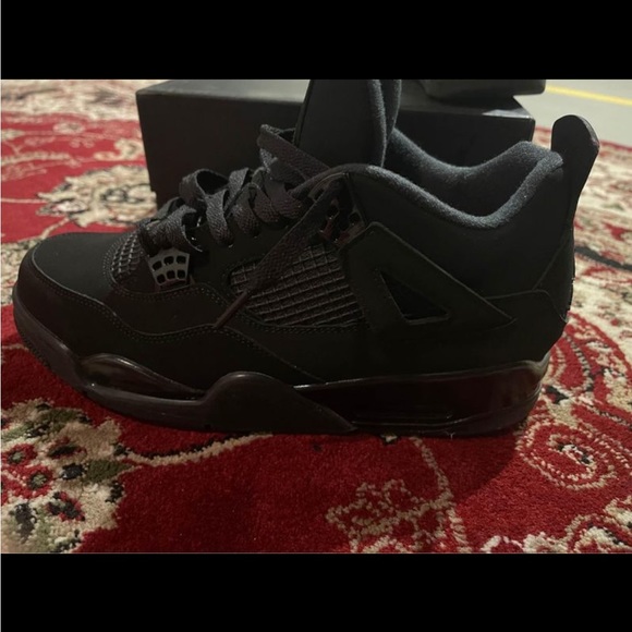 Jordan 4s - Picture 6 of 8